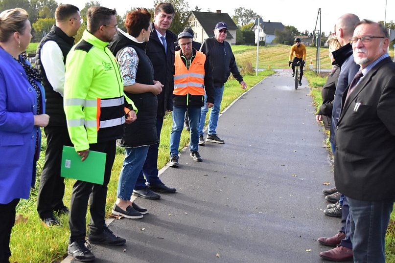 Wełpin: Uroczyście odebrano inwestycję drogową powiatu