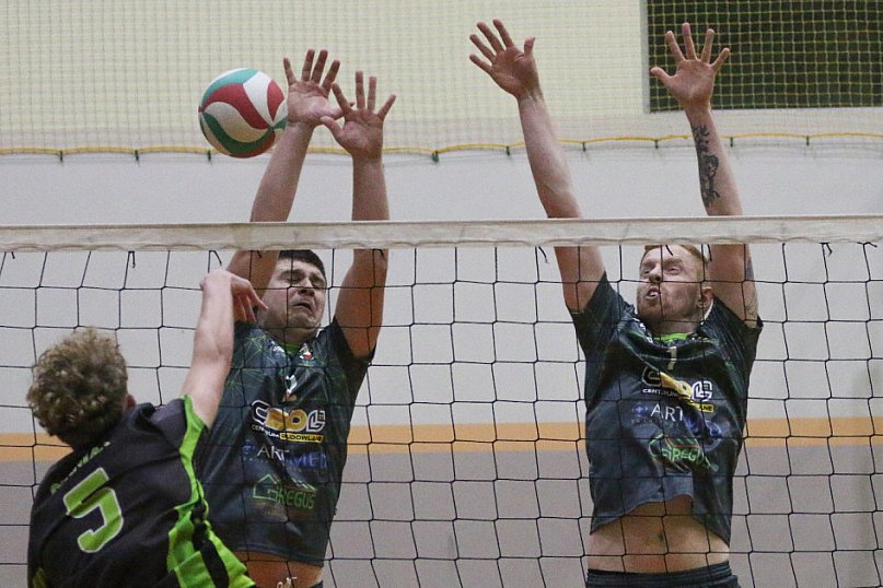 Pierwsza kolejka Tucholskiej Ligi Siatkarskiej