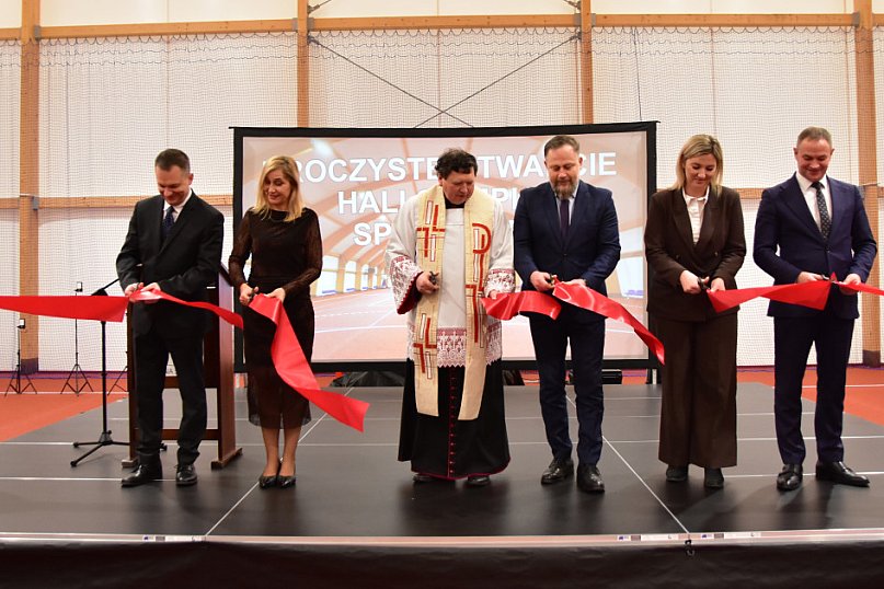 Śliwice: Uroczyście otwarto halę Olimpia przy Szkole Podstawowej im. Ks. Prałata Erharda Staniszewskiego