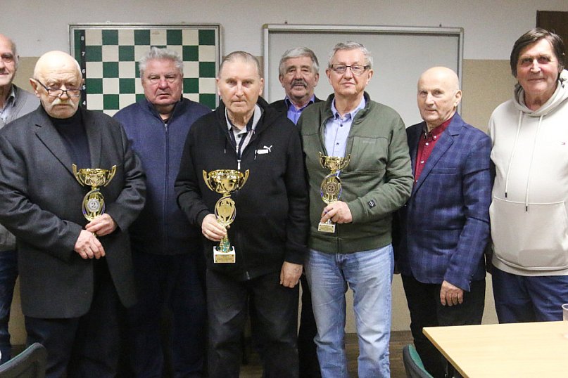 Brydż - roczne podsumowanie Turniejów Piątkowych