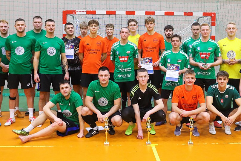 Turniej WOŚP: piłkarze wzbudzili wielkie emocje, wspomogli Orkiestrę. Zwycięzyło dobro jak co roku