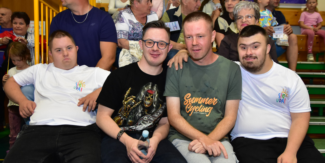 Koncert "SIĘ UDA I PRZYJACIELE" połączony z rodzinnym festynem odbył się w hali tucholskiego Ośrodka Sportu i Rekreacji w piątek (29 sierpnia). Fot. Anna Lipska