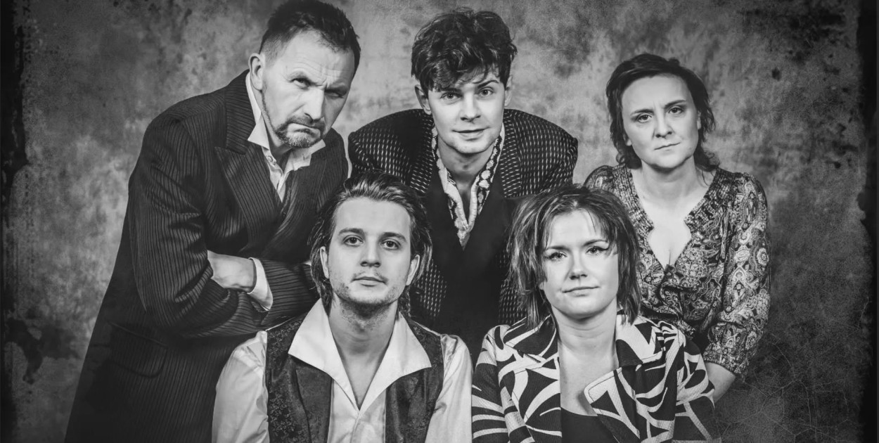 Już we wtorek (21 października) o godzinie 17:00 na deskach sceny w gminnej instytucji kultury wystąpi Teatr Ludowy z Krakowa ze spektaklem "Śpiewaj mi, bo chcę”. Fot. udostępnione przez B-CKiP Gminy Lubiewo