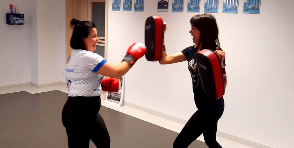 Zajęcia wymagały od pań pełnego zaangażowania. Fot. KPP w Tucholi