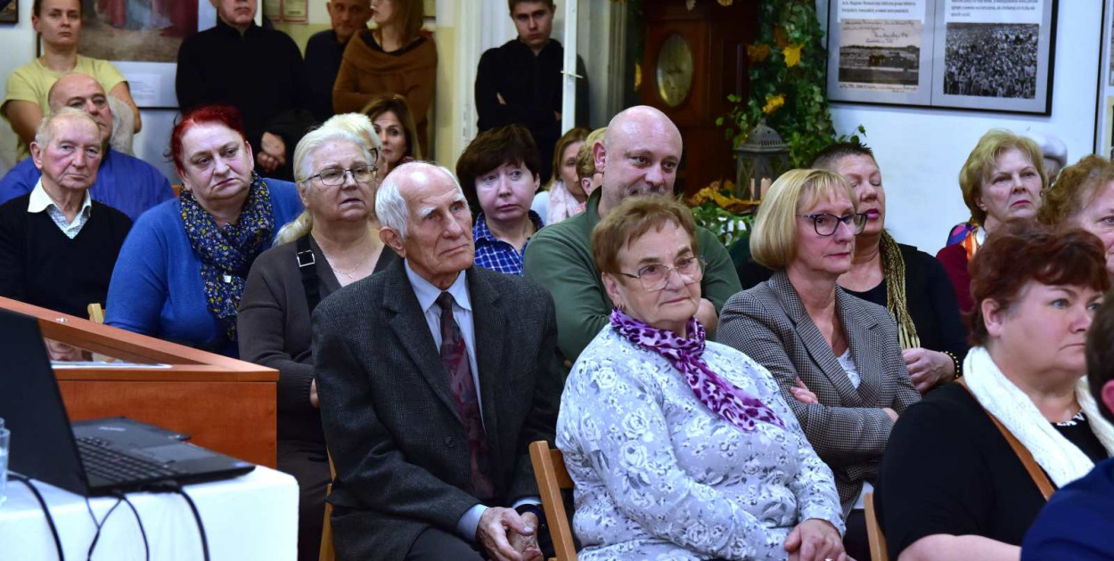 Frekwencja na otwarciu wystawy przeszła najśmielsze oczekiwania organizatorów.