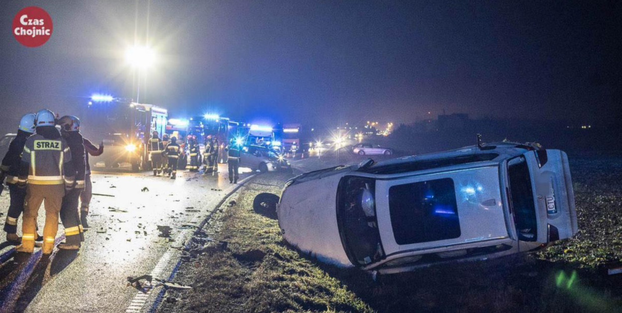 Poniedziałkowy wypadek na drodze Tuchola - Chojnice koło Silna. Fot. Daniel Frymark