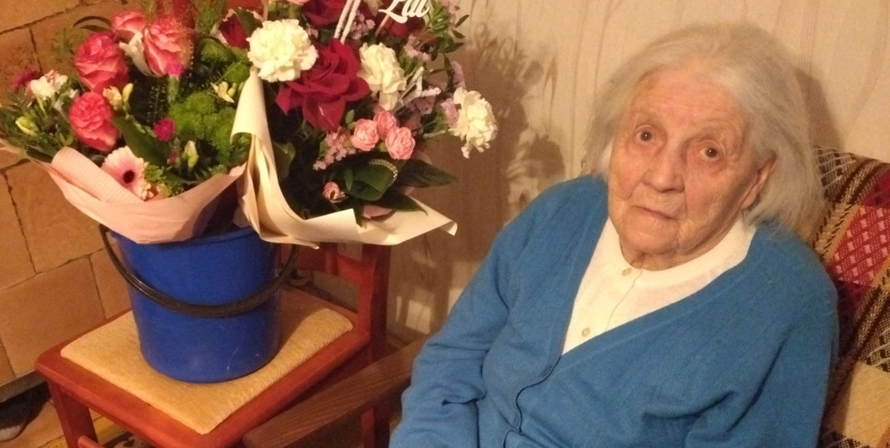 Łucja Foleher ma 100. urodziny. To najstarsza absolwentka Szkoły Podstawowej w Raciążu.