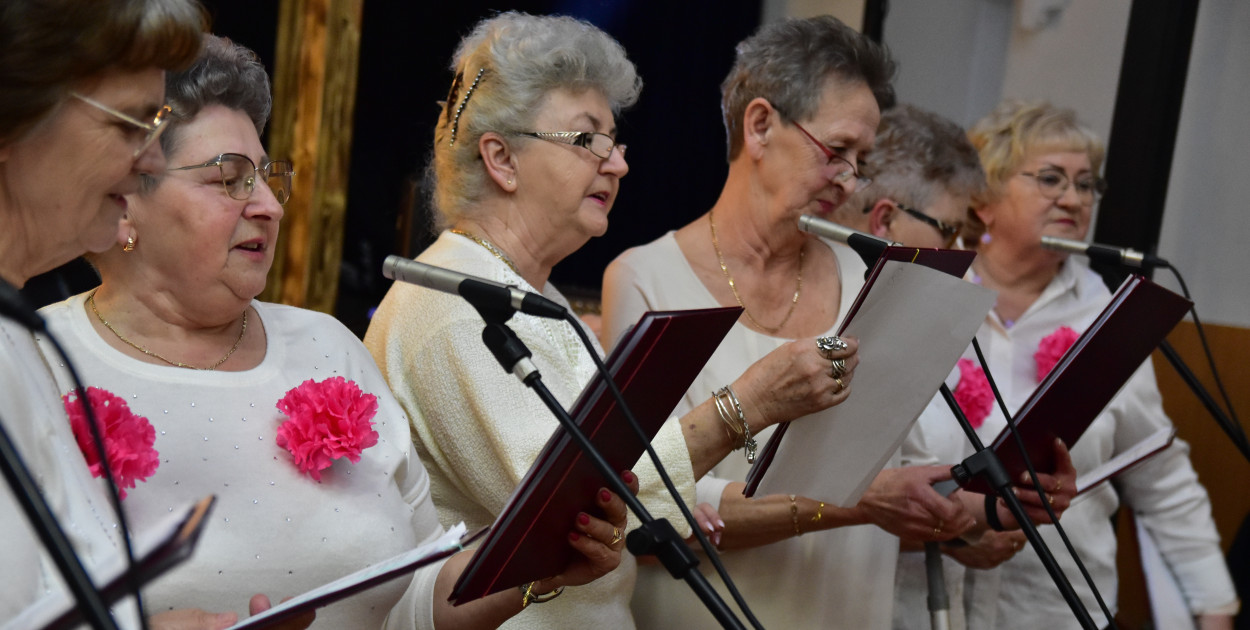 W ramach koncertu wystąpią m.in. Rozśpiewane Kęsowianki, które prowadzi Jerzy Porębski.