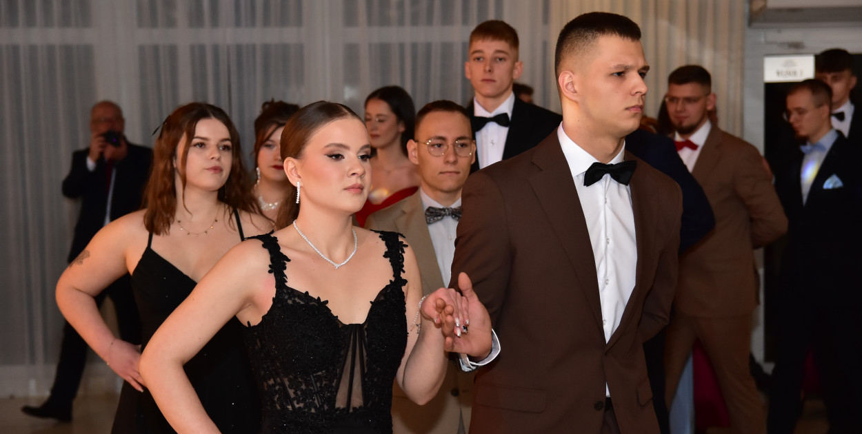 Studniówka ZSLiT Tuchola 2026! / CZ. 1 OTWARCIE, POLONEZ, ŚCIANKA