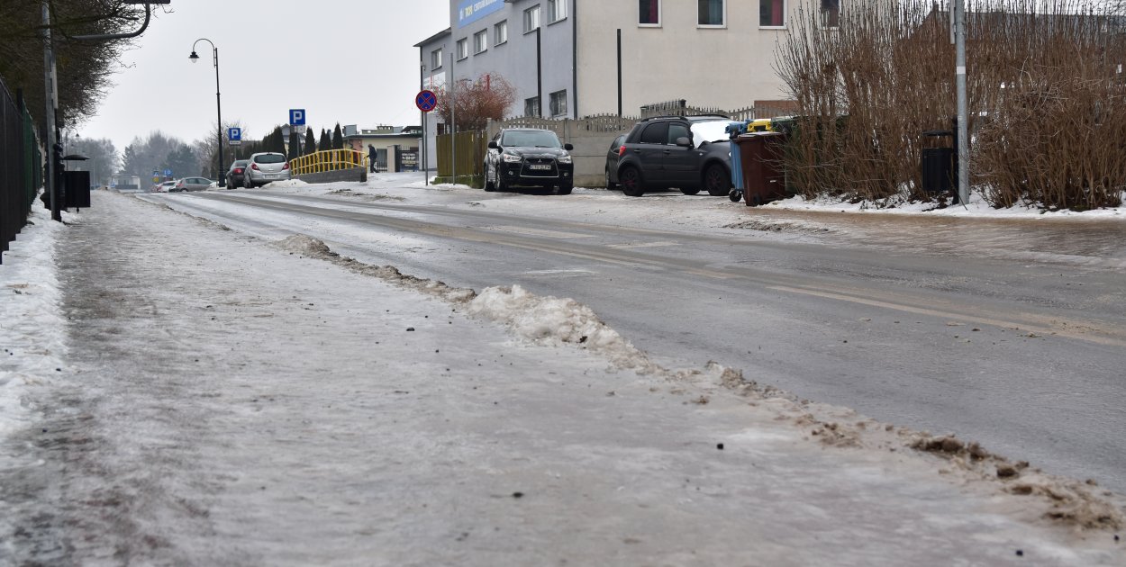 Powiat tucholski. Wtorkowe lekcje w szkołach średnich odwołane!