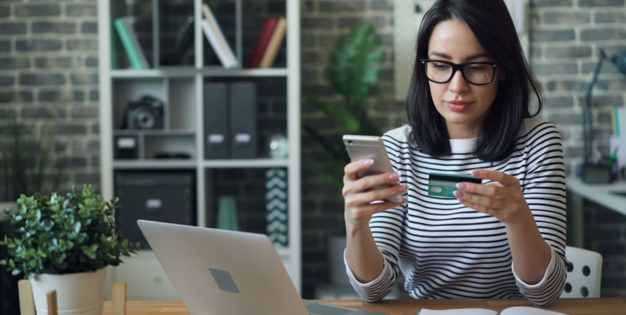 Zakupy w sieci, w markecie czy na rynku w Tucholi? Wybory mieszkańców Borów Tuchol
