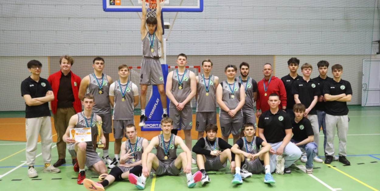 Jak leśnicy z Tucholi radzą sobie pod koszem?