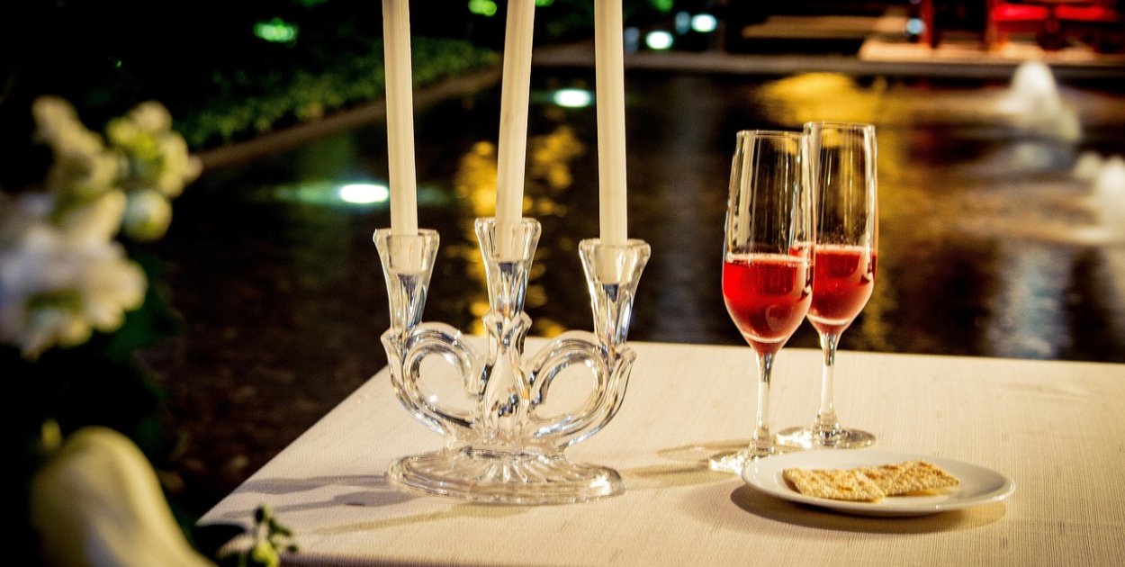 Prezent, który nie kurzy się na półce: weekend dla dwojga zamiast kolejnych rzeczy