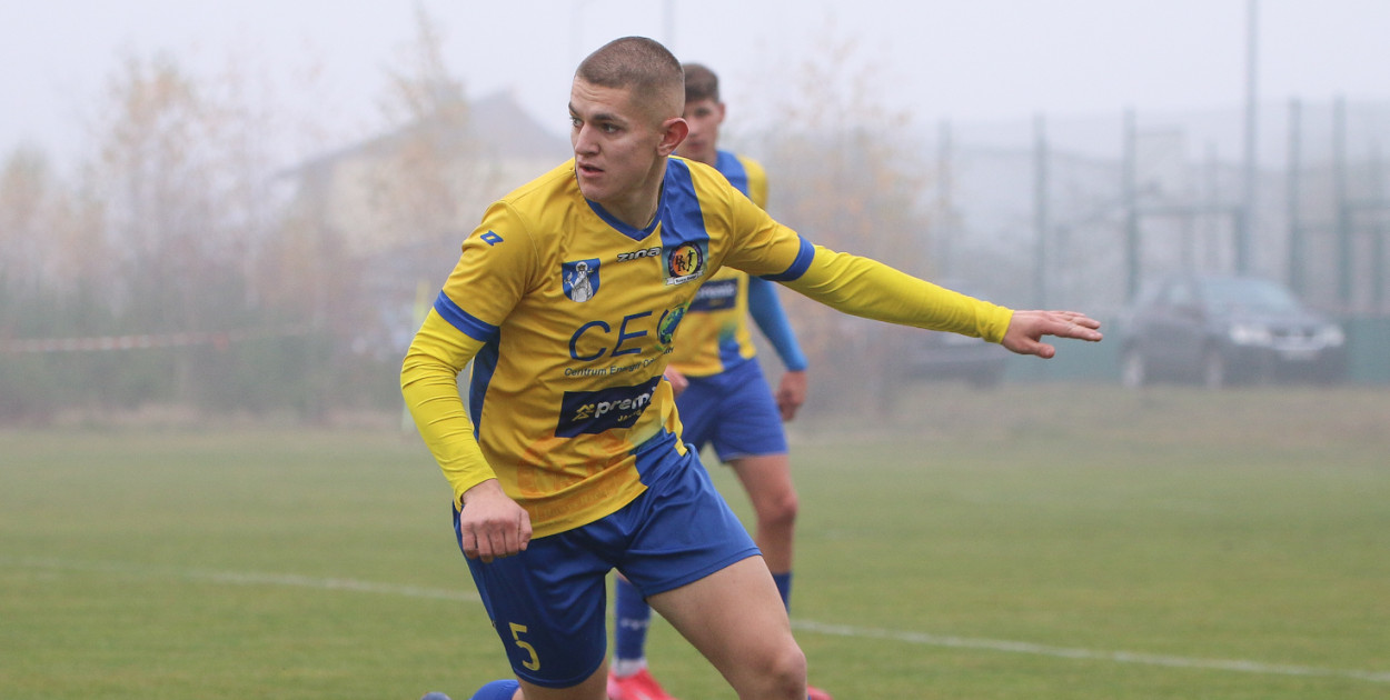 Dominik Rybacki z zerwanymi więzadłami. To nie koniec poważnych kontuzji w Rawysie