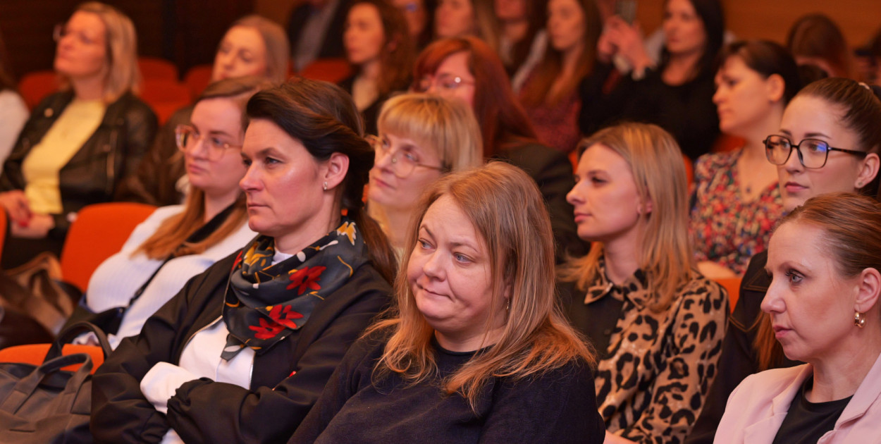 Cisza, która mówi. Jak dotrzeć do "milczącego" dziecka? W Tucholi o mutyzmie...