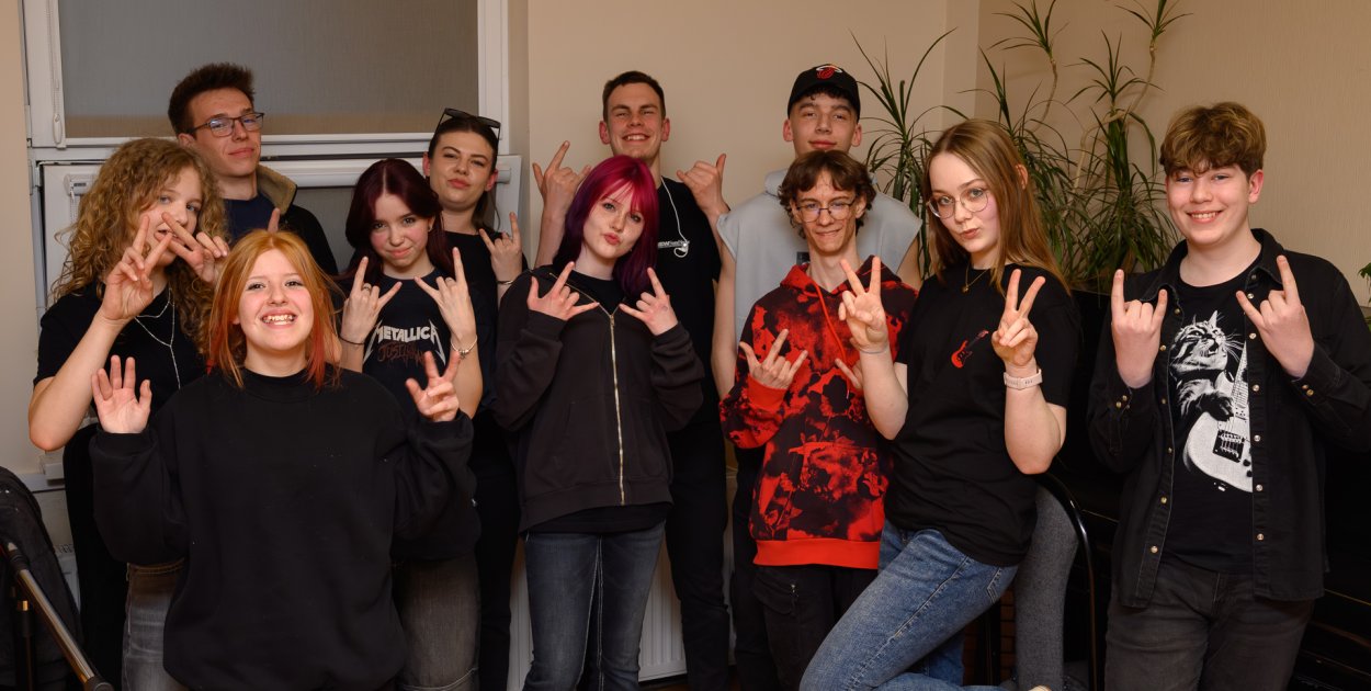 TOK&ROCK na dużej scenie Tucholskiego Ośrodka Kultury. Z gośćmi! / ZDJĘCIA FILMY