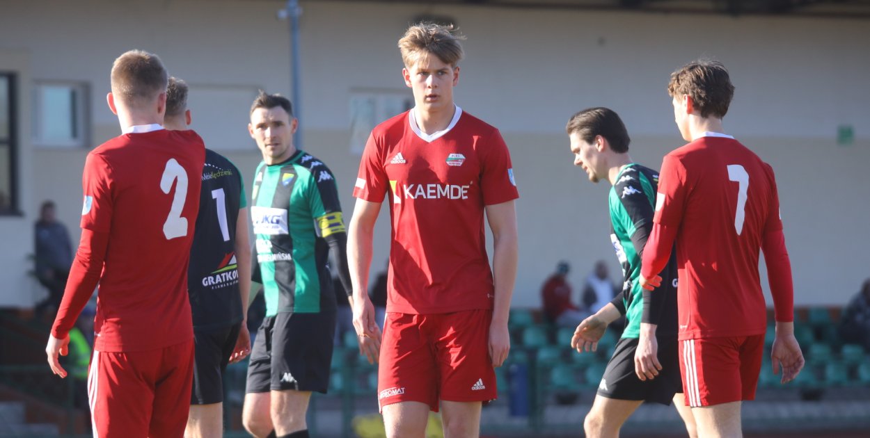 Cenny remis Tucholanki w Osielsku - z bardzo mocnym rywalem. Tucholska drużyna...